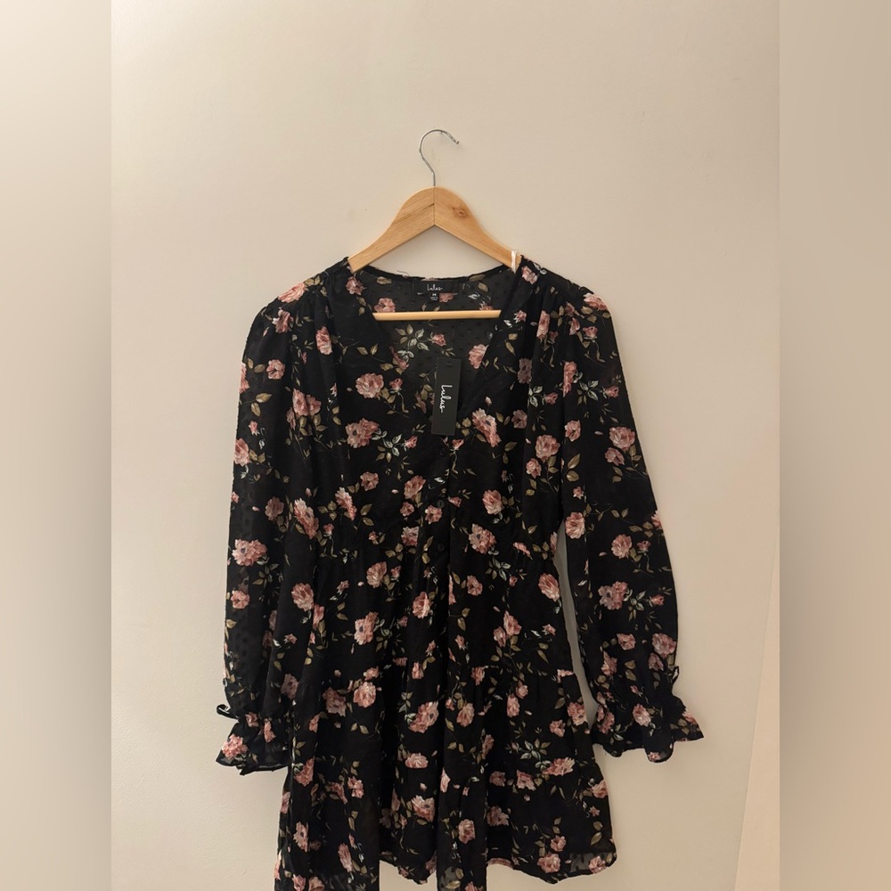 NWT Lulus size M dress